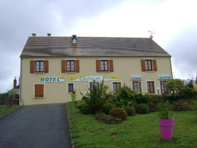Logis Hotel Les Confins Du Perche Sceaux-sur-Huisne Exterior photo